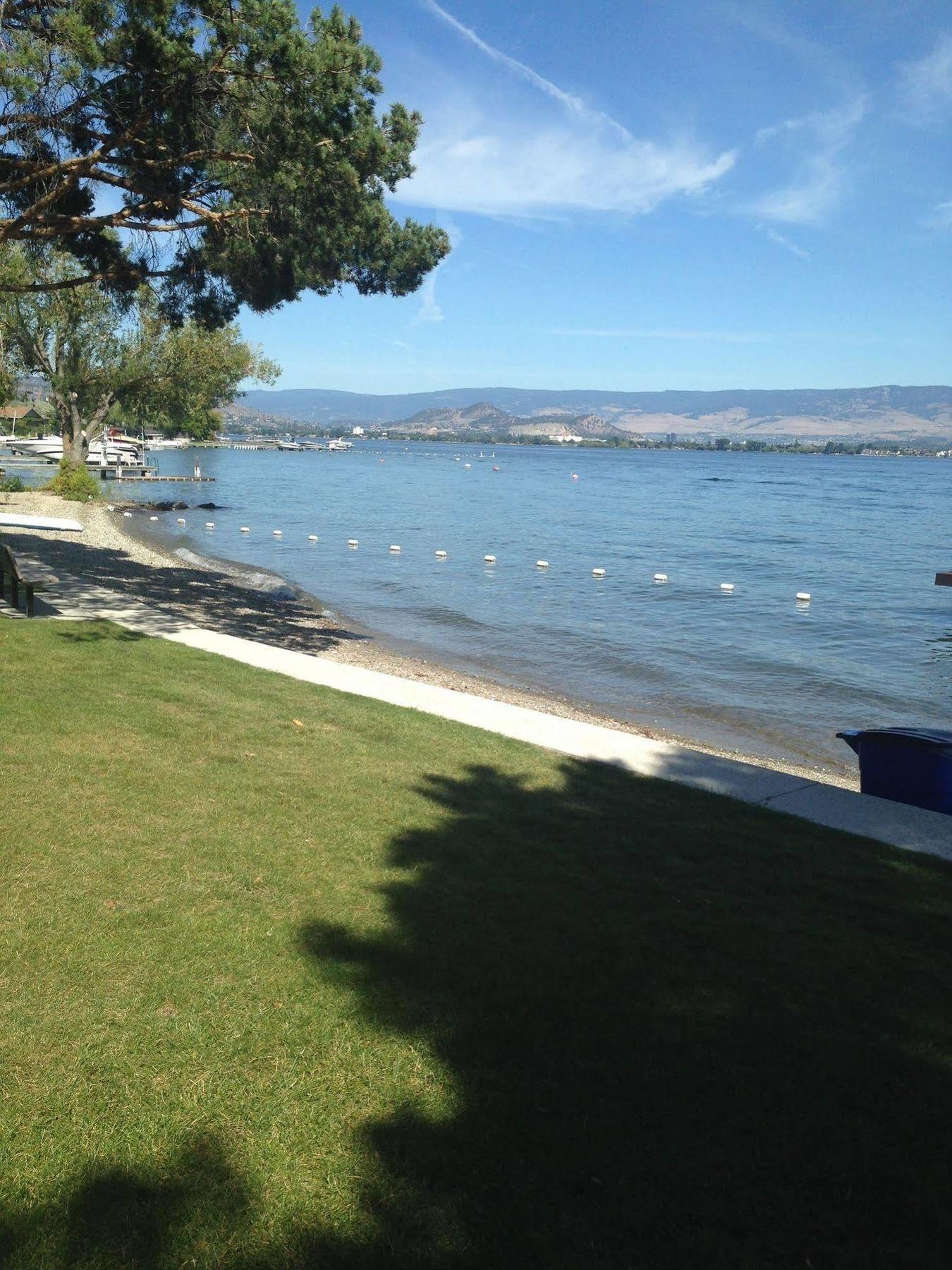 Casa Loma Lakeshore Resort West Kelowna Exterior foto